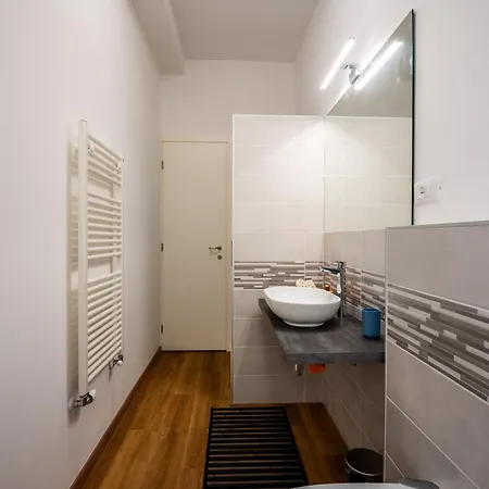 Comoda Apartment